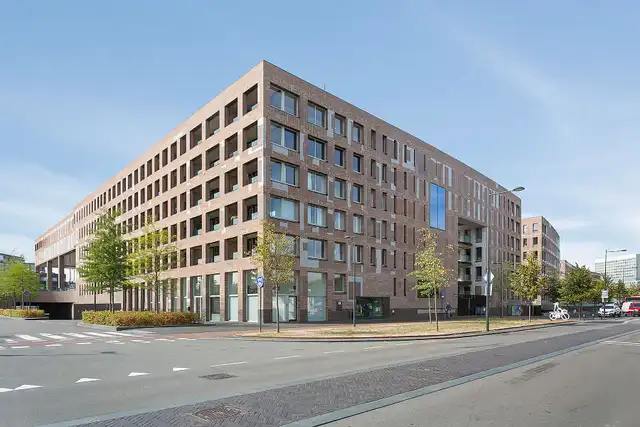 99m2 apartment to rent for 1095€/month in Anna van Lotharingentoren 34, Breda