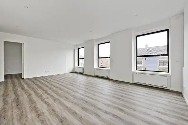 127m2 apartment to rent for 2550€/month in Gedempte Oude Gracht 87, Haarlem