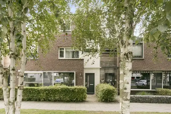 150m2 house to rent for 2350€/month in Eikepage 54, Breda