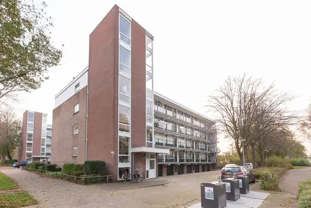 81m2 apartment to rent for 1032€/month in Jan Ligthartstraat 707, Heemskerk