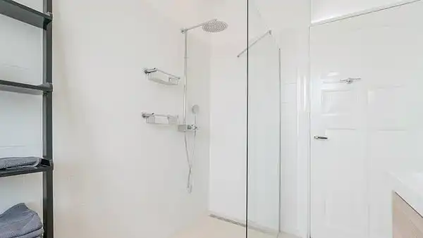 72m2 apartment to rent for 2495€/month in Van Slingelandtstraat, Den Haag