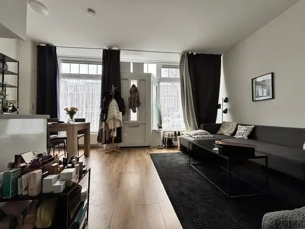 26m2 apartment to rent for 912€/month in Copernicuslaan 107B, Den Haag